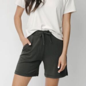 NEW Cozy Earth Ultra-Soft Bamboo Mid-Length Shorts Charcoal Size XS